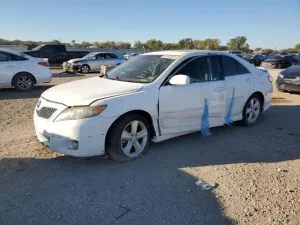 2011 TOYOTA CAMRY