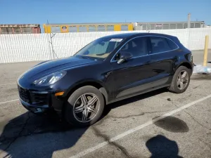 2016 PORSCHE MACAN