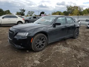 2019 CHRYSLER 300