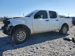 2017 NISSAN FRONTIER