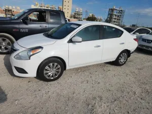 2016 NISSAN VERSA