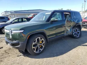 2023 RIVIAN RIS