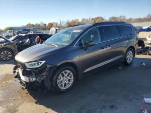 2022 CHRYSLER PACIFICA