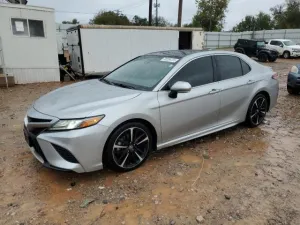 2018 TOYOTA CAMRY
