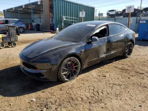 2025 TESLA MODEL 3