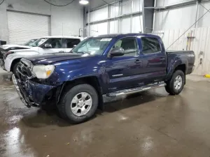 2013 TOYOTA TACOMA