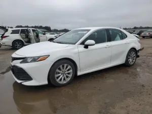 2020 TOYOTA CAMRY