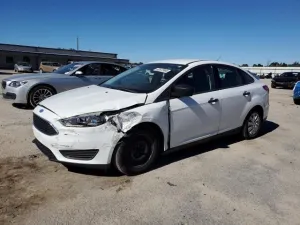 2015 FORD FOCUS