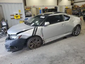 2011 TOYOTA SCION