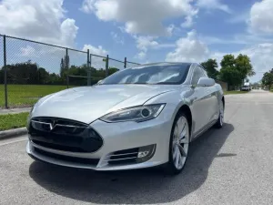 2012 TESLA MODEL S