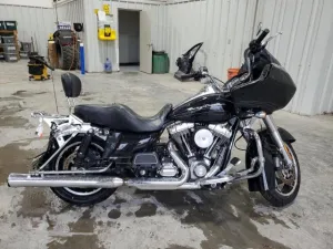 2010 HARLEY DAVIDSON FL