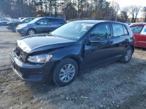 2016 VOLKSWAGEN GOLF S/SE