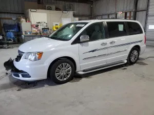 2016 CHRYSLER MINIVAN