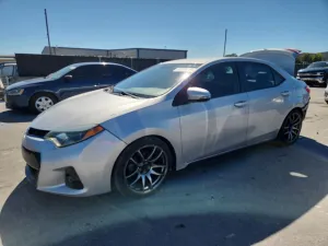 2015 TOYOTA COROLLA