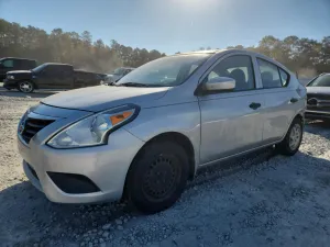 2017 NISSAN VERSA