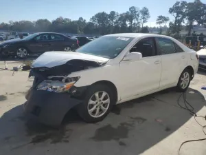 2011 TOYOTA CAMRY