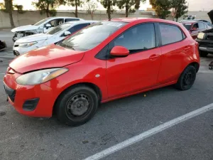 2011 MAZDA 2