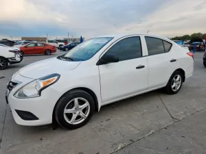 2015 NISSAN VERSA