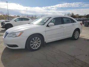 2013 CHRYSLER 200