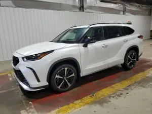 2022 TOYOTA HIGHLANDER