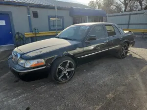 2003 MERCURY GRMARQUIS