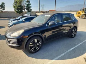 2011 PORSCHE CAYENNE