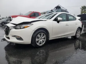 2017 MAZDA 3