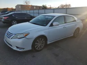 2011 TOYOTA AVALON