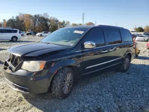 2013 CHRYSLER MINIVAN