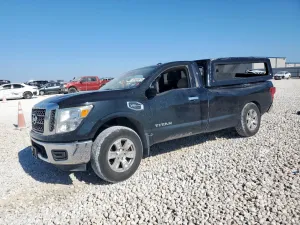 2017 NISSAN TITAN