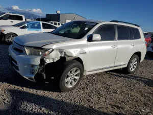 2013 TOYOTA HIGHLANDER