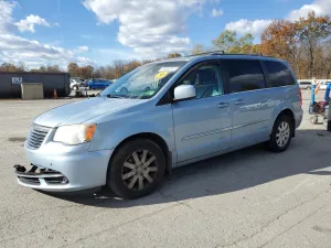 2013 CHRYSLER MINIVAN