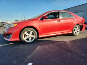 2013 TOYOTA CAMRY