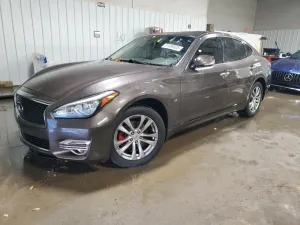 2015 INFINITI Q70