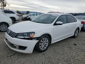 2013 VOLKSWAGEN PASSAT