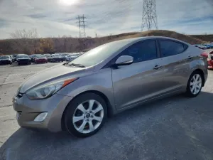 2013 HYUNDAI ELANTRA