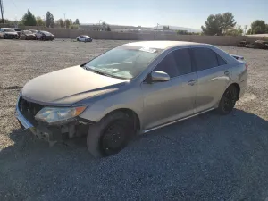 2014 TOYOTA CAMRY
