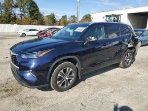 2022 TOYOTA HIGHLANDER