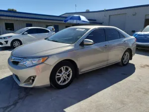 2013 TOYOTA CAMRY