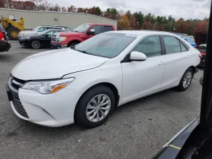 2015 TOYOTA CAMRY