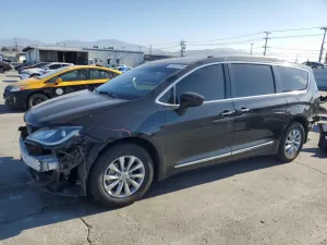 2020 CHRYSLER PACIFICA