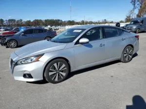 2020 NISS ALTIMA