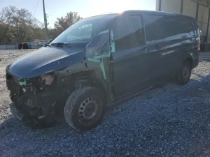 2017 MERCEDES-BENZ METRIS
