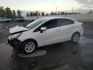2013 KIA RIO