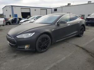 2013 TESLA MODEL S