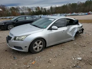 2013 CHEVROLET CRUZE