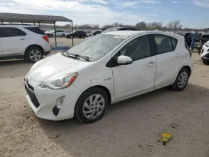 2015 TOYOTA PRIUS