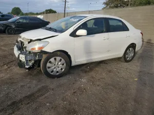 2010 TOYOTA YARIS