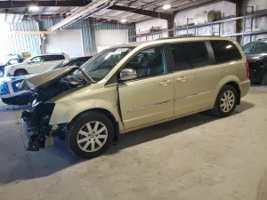2011 CHRYSLER MINIVAN