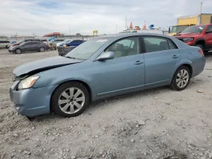 2005 TOYOTA AVALON